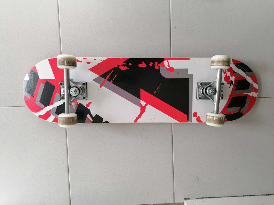 Skate Airwalk. Usado 2 vezes para teste. Grip está novo.