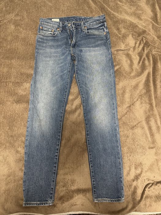 Продам джинси Levis .