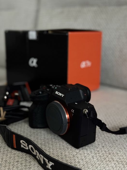 Sony A74 Przebieg 8400 GWARANCJA