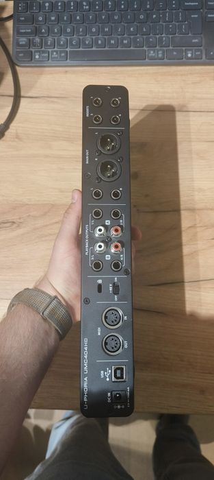 Interfejs audio Behringer Uphoria UMC404HD