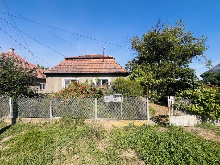 Продаж цегляного будинку в с.Боржава ( 10 км від м. Берегове)