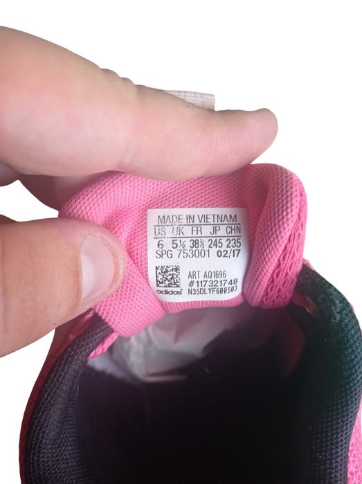 Кросівки Adidas Swifty K 38.5 розмір