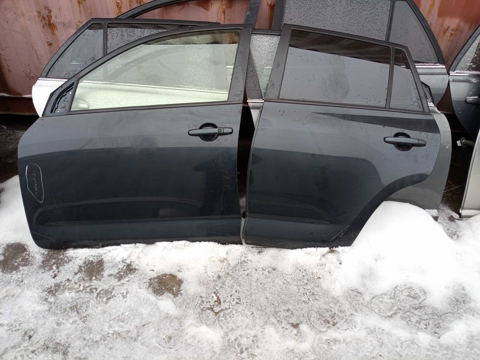 TOYOTA RAV4 III 06-12 drzwi LEWY TYŁ kolor 1H2