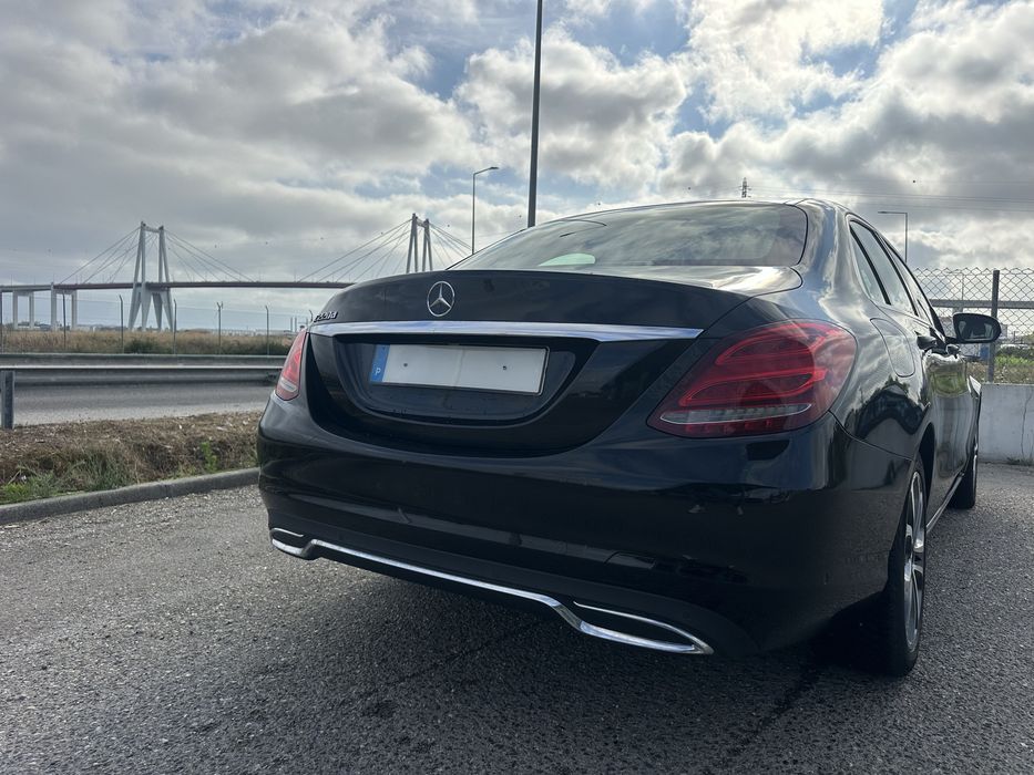 Mercedes-Benz C220 Avantgarde Aceito Retoma