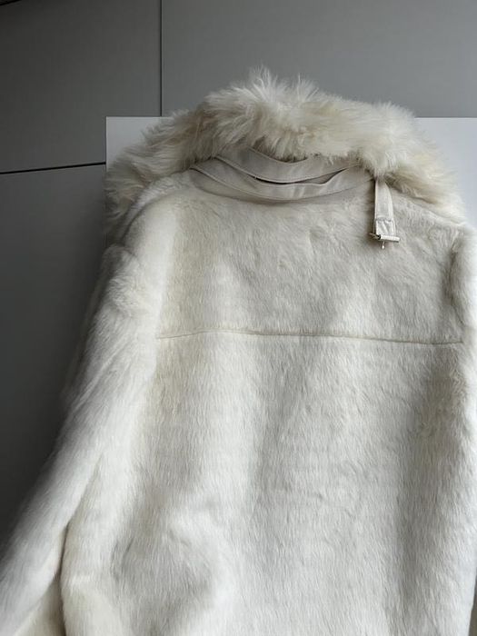 Біла шубка косуха штучне хутро дублянка молочна zara