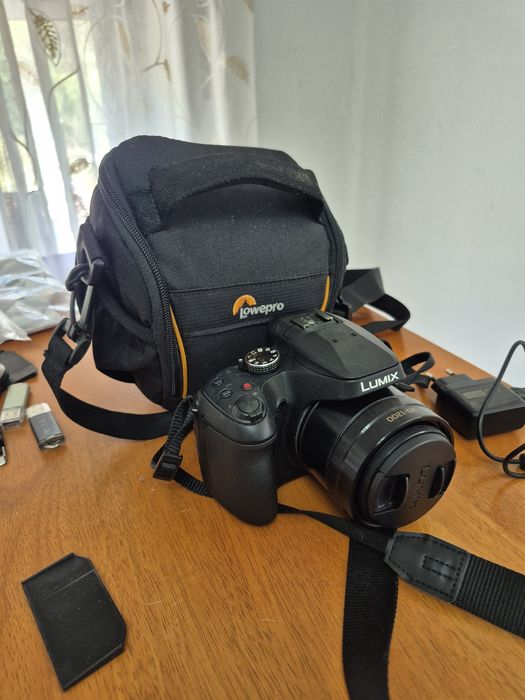 Vendo camera de fotografia  Panasonic