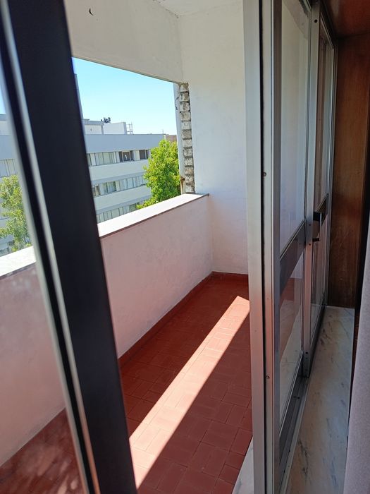 Quarto individual com 22 m2 Reservado