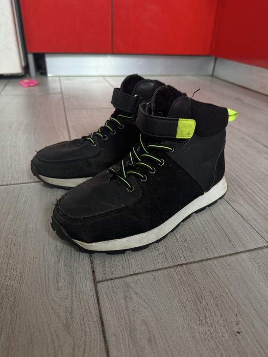 Демісезонні черевички ,ботинки