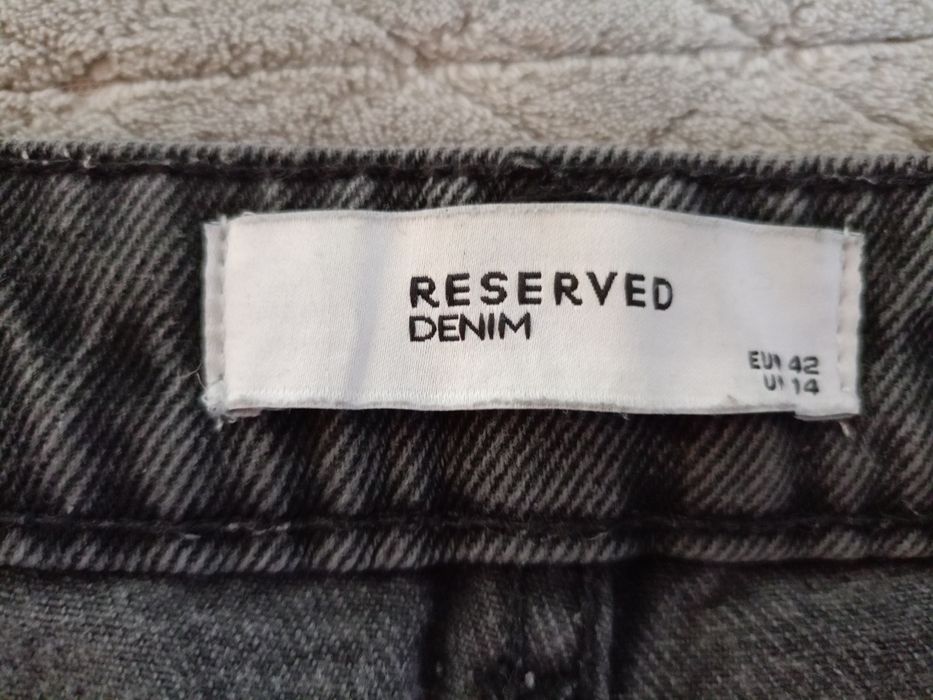 Spodnie jeansowe czarne Reserved 42