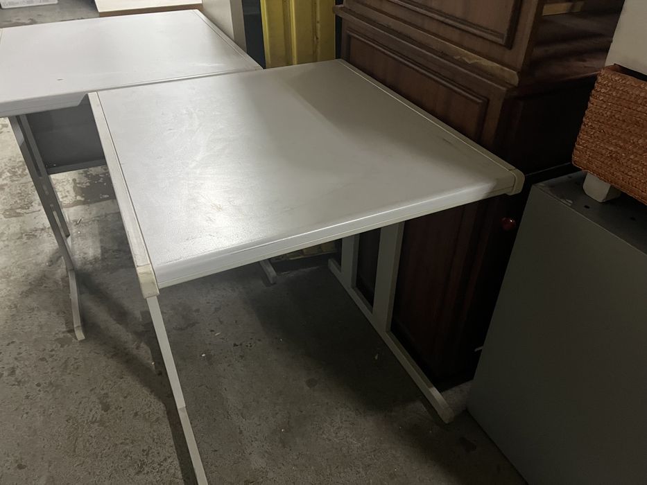Secretária 65cm x 70cm 2 unidades