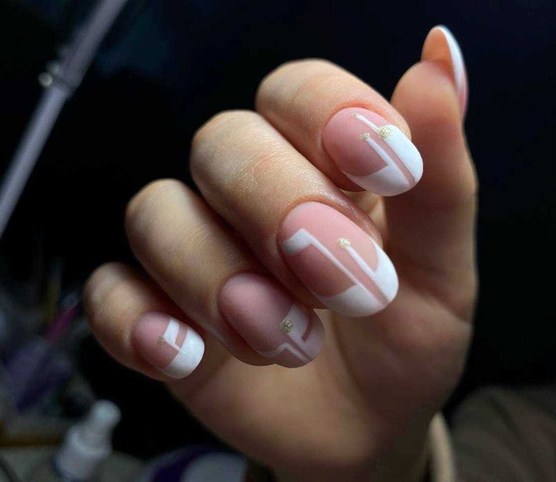 Манікюр, корекція та нарощення