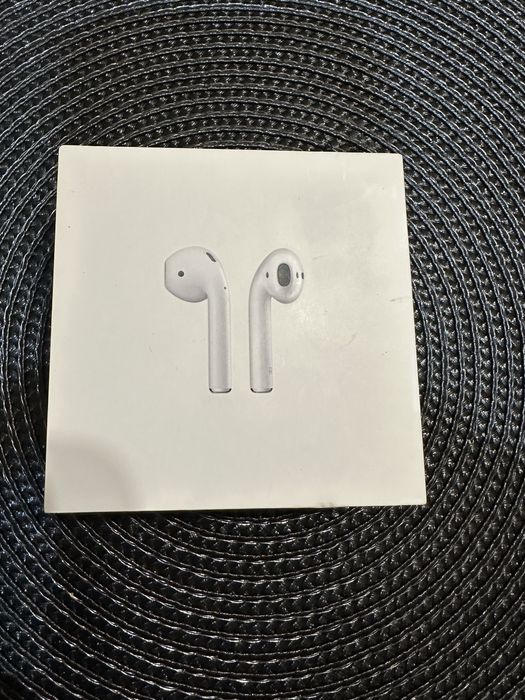 Продам Apple AirPods 2 у доброму стані