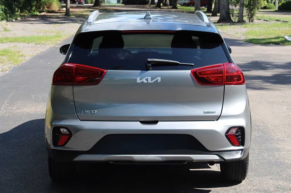 Kia Niro EX Premium      2022