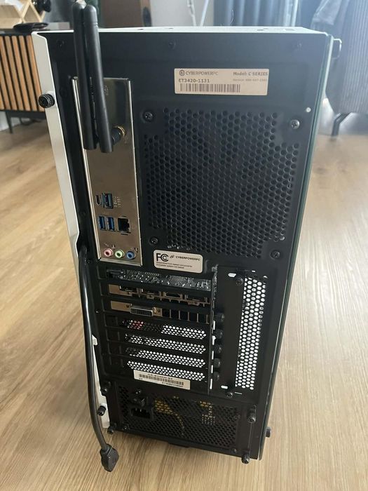 Sprzedam komputer gtx 1080 odbiór osobisty