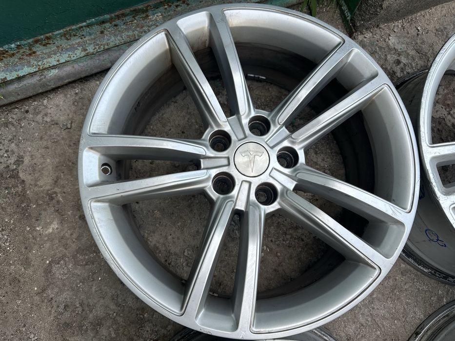 Продам диски Tesla Model S  Поштучно!