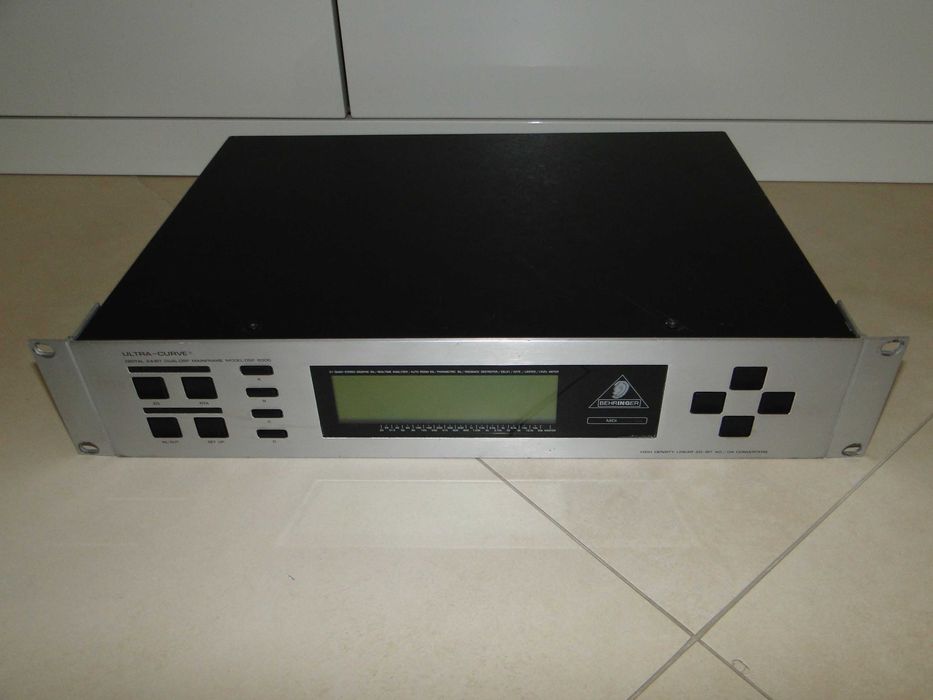 Procesor DSP Equalizer Bramka Szumów Limiter BEHRINGER ULTRACURVE 8000