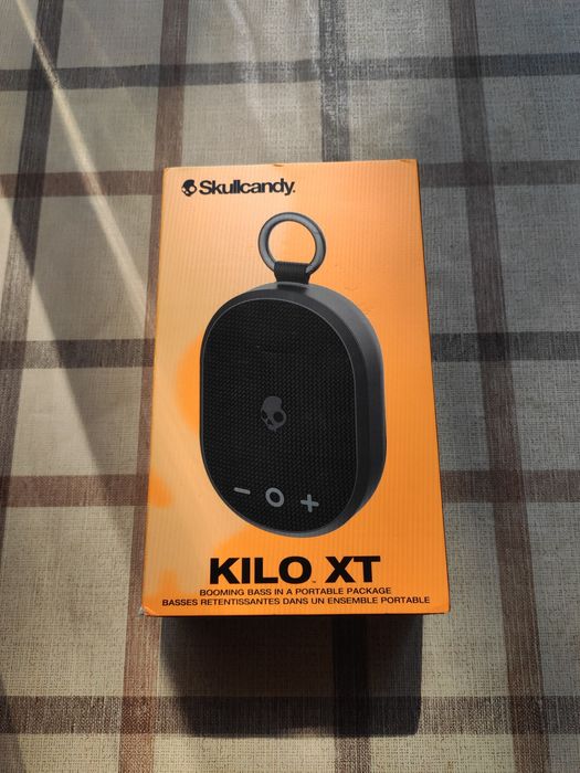 Продам блютуз колонку Skullcandy