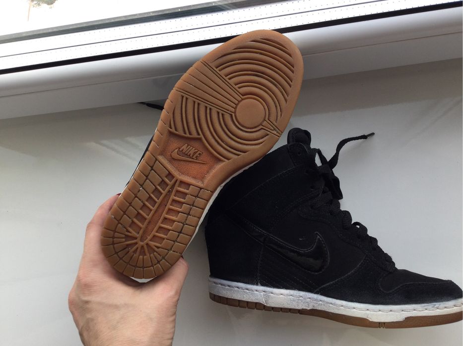 Женские замшевые кроссовки 37.5. Оригинал!