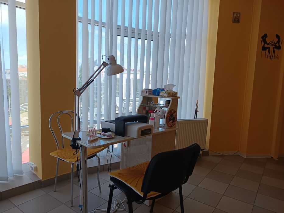 Здається в оренду робоче місце для майстра манікюру