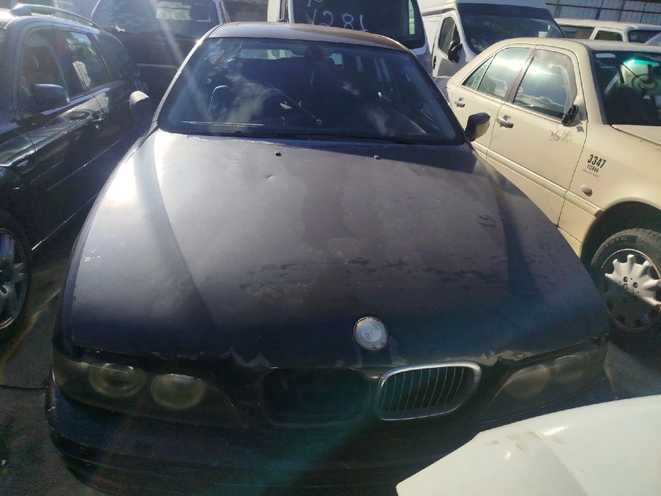 Capot BMW 5 Touring (E39)