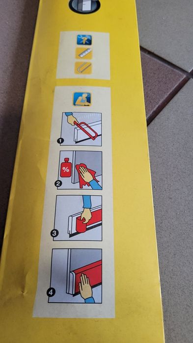 Uszczelka aluminiowa przypodłogowa do drzwi 100cm