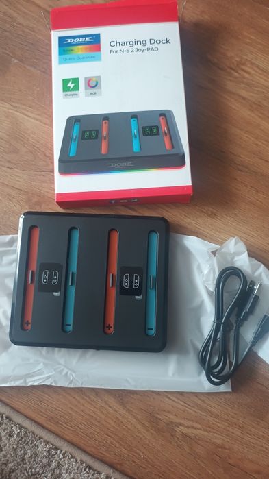 Магнітна зарядна станція DOBE для Nintendo Switch 2 (Joy-Con) + RGB