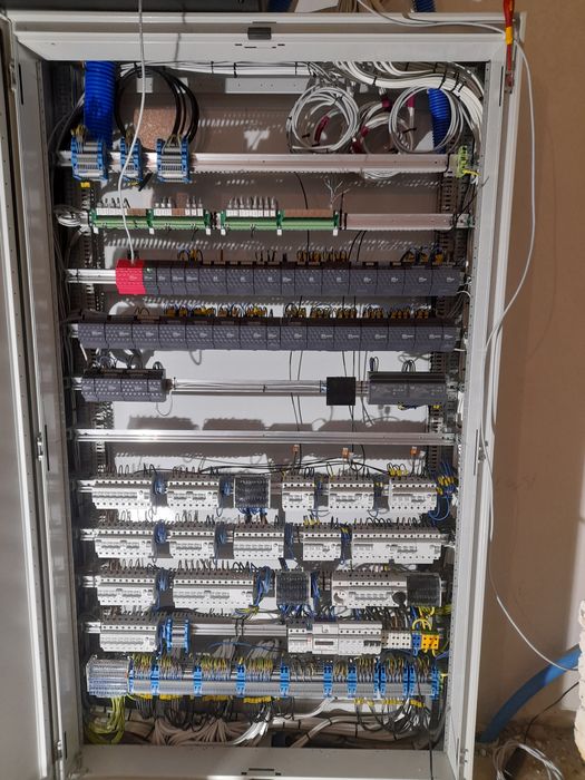 Elektryk Usługi Elektryczne