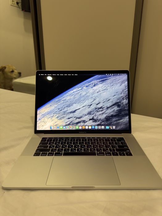Macbook pro 15 / 2019 / 16 озу ( ціна договірна)