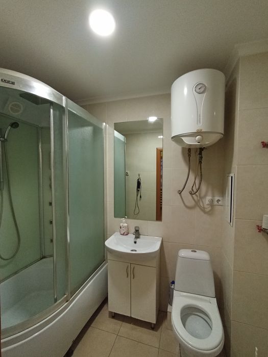 Посуточно м Черниговская,  ул Братиславская 34б Институт сердца 5 мин