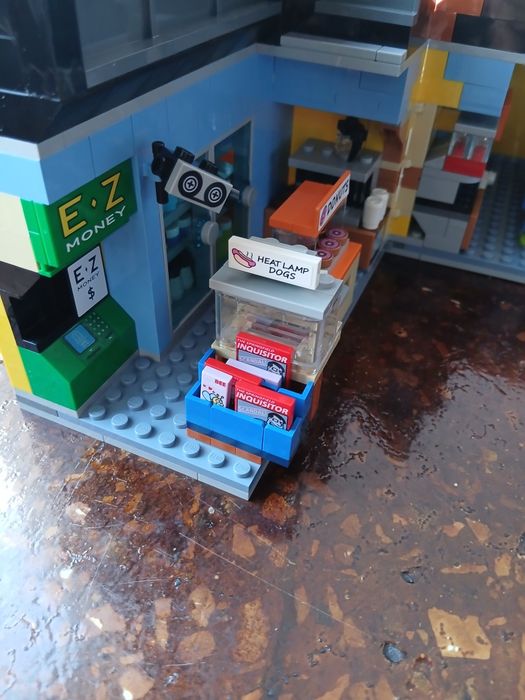 Lego Simpsons Kwik E Mart 71016