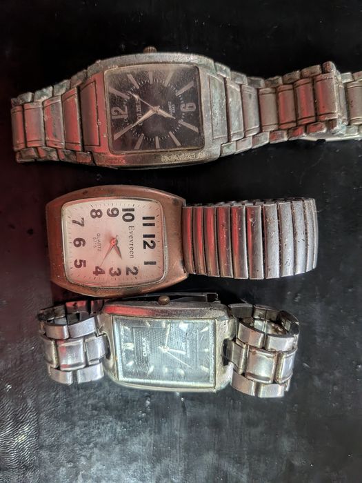 Годинники наручні  б/у