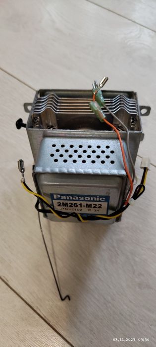Микроволновка Panasonic NN-GD366M НЕРАБОЧАЯ.