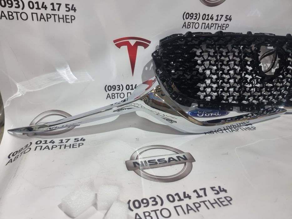 Решітка з накладками хром mazda CX-30  2019-2023 серп сх30