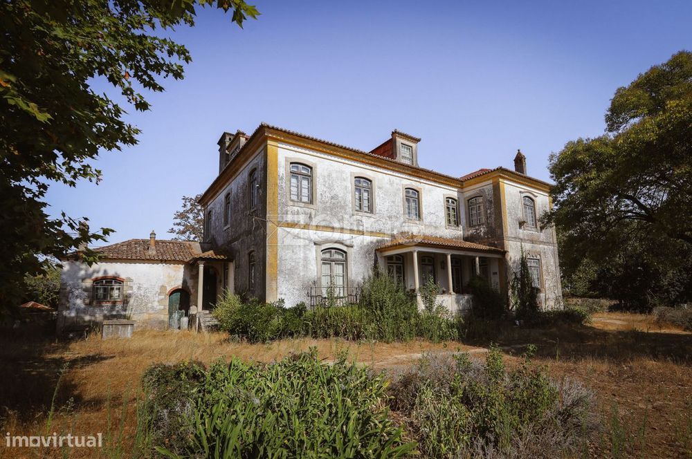 Exclusivo Palacete Histórico com cerca de 40.000m² | Carapinheira