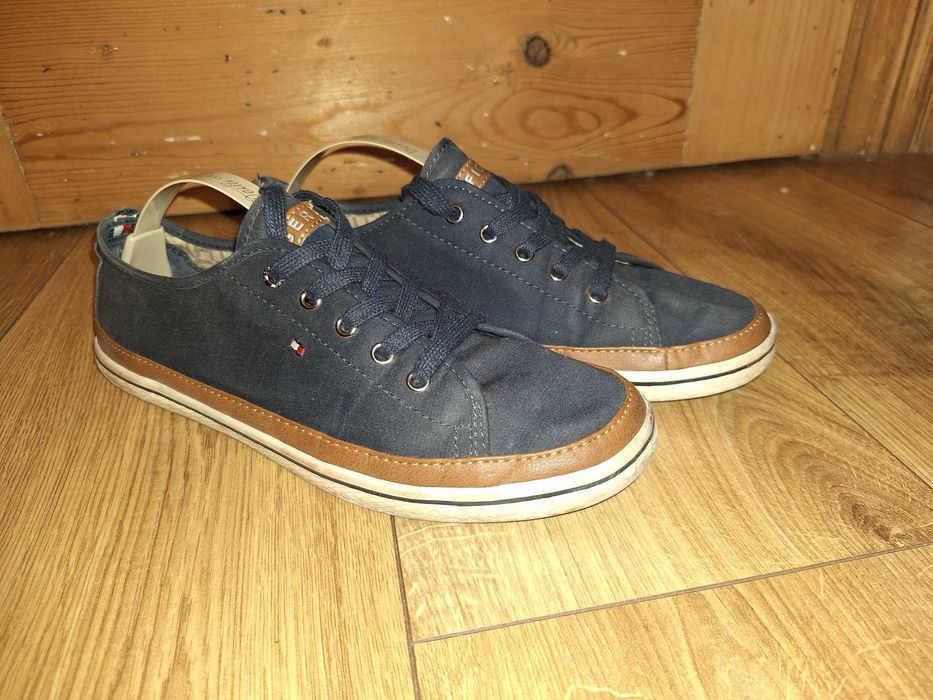 TOMMY HILFIGER Byty tenisówki roz 39