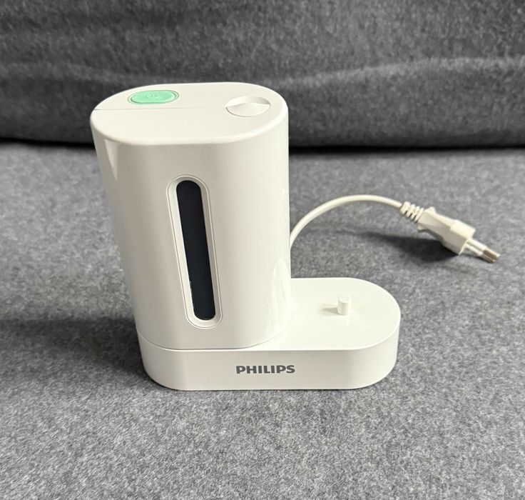 Stacja dezynfekująca UV z ładowarką Philips HX6160 + etui gratis!
