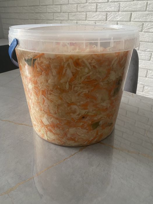 Продам квашену капусту