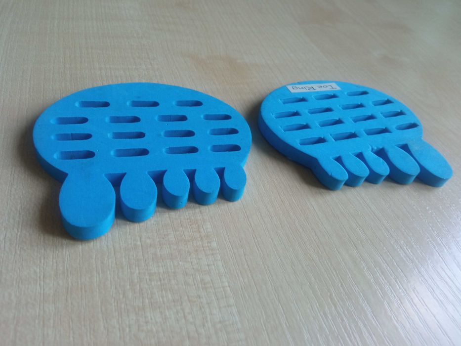 Ekspozytor na pierścionki na stopę Ekspozytory stópki 8,5 x 8 cm 2 szt 44