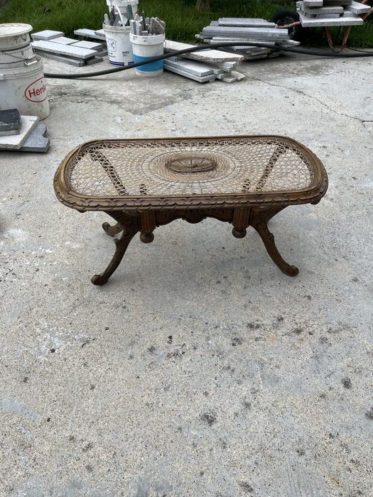 Mesa de centro em madeira