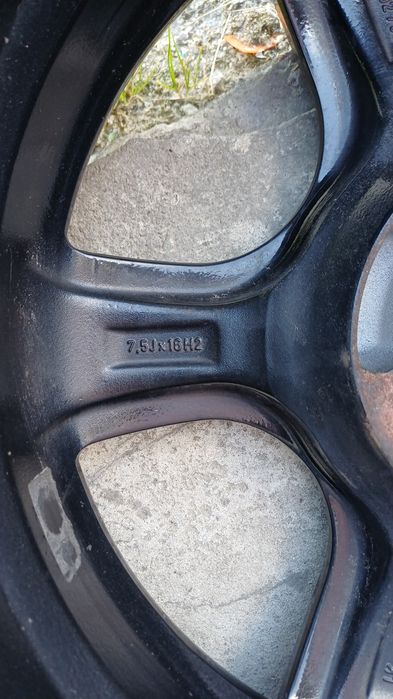 Продам легкосплавні диски R16 4/100 - 3 шт.  800 грн./шт.Договірна.