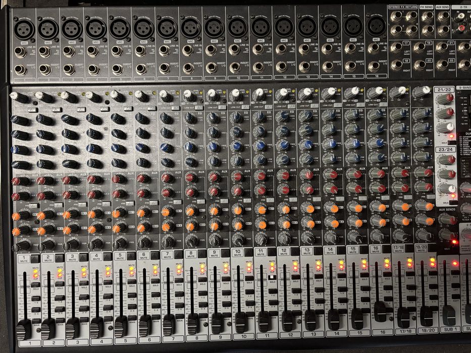 Behringer 2442FX488920447871232003
