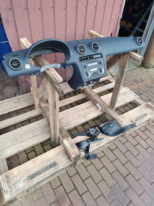 Konsola poduszki pasy Audi a3 8P