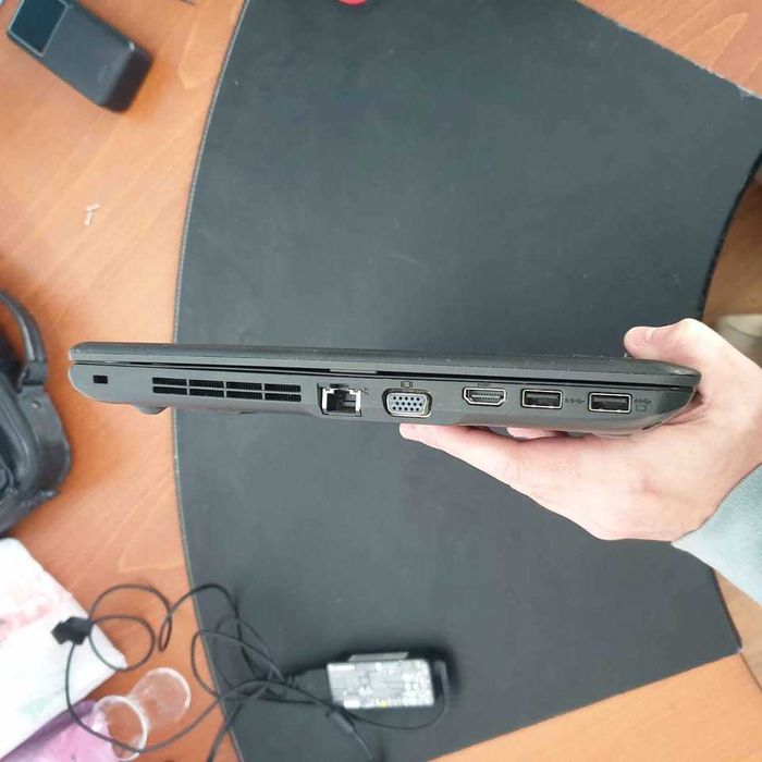 Portátil Lenovo ThinkPad E550