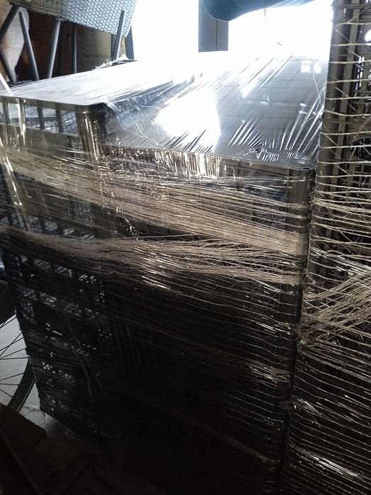 Skrzynki plastikowe małe i duże