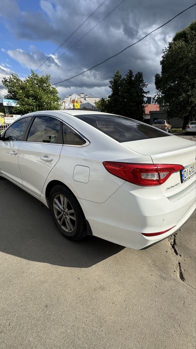 Hyundai sonata 2016