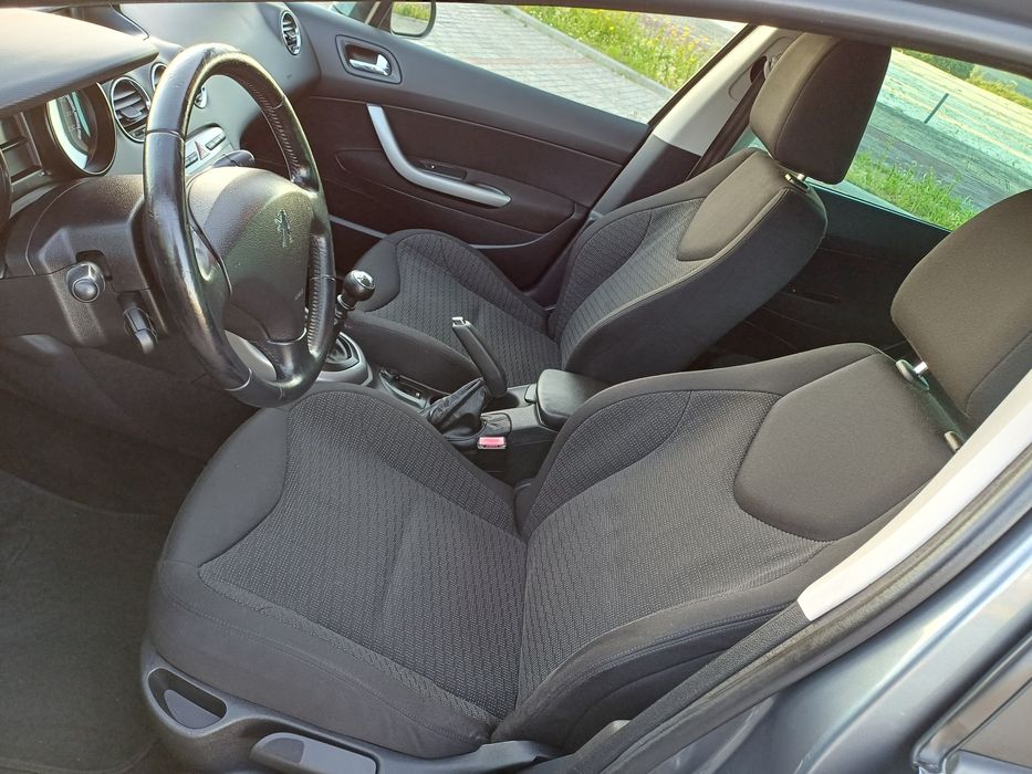 Peugeot 308   7 Lugares