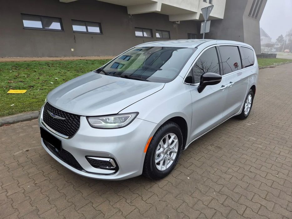 Chrysler Pacifica 3.6 / 291PS / Kamera / Radary / Navi / Akty. Temp / 7os