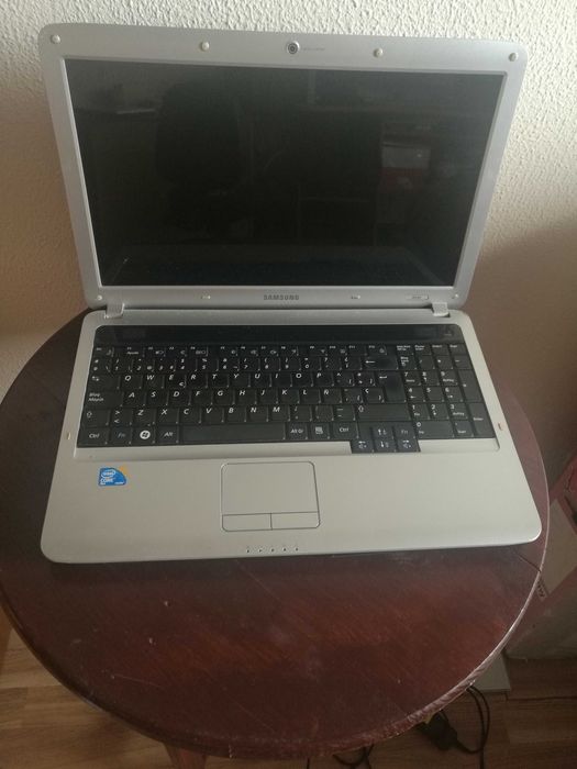 Portátil Samsung Modelo R530