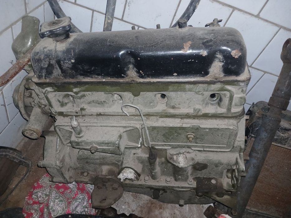 МОТОР  ГАЗ 21 в доброму стані