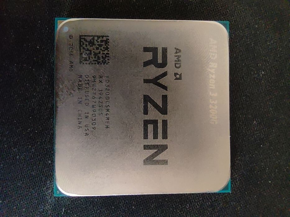 Процесор Ryzen 3 3200G + Оригінальний кулер